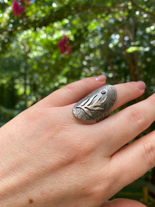 Mugwort + White Sapphire Wide Band Ring Size 7